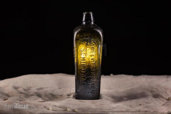 Старейший бутылку с морским посланием обнаружили в Австралии