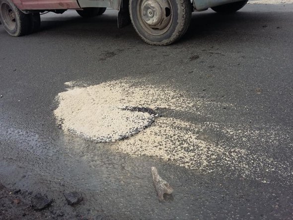 Пример нарушения ремонта дорог в Киеве