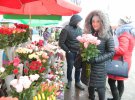 На вінницький ринку "Урожай" найбільше купують тюльпани та корзинки з збірними квітами