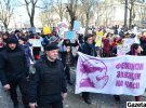 Щороку в Україні один мільйон жінок піддається насильству, і лише 10% звертаються в поліцію через страх суспільного осуду