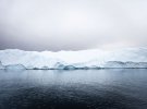 Фотограф снял фантастически красивый айсберг в Атлантическом океане. Фото: Алекс Корнелл