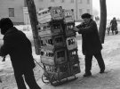 Найбільше відома фотографія "Трива", зроблена в Новокузнецьку в 1982 році, називається приймальники склотари