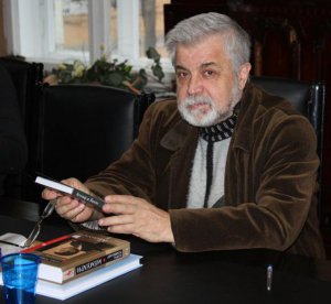 Украинский режиссер театра и кино Лесь Танюк выдал 36 томов своего дневника