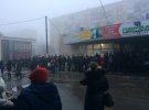 В сети показали очередь за «междугородными билетами» Макеевка — Донецк. Фото: соцсети