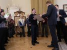 Львовский мэр объявил результаты конкурса на лучшего дворника и вручил награды.