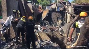 На Філіппінах на житловий будинок упав літак, 10 загиблих 