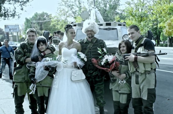 Кадр из украинского документального фильма  "Какофония Донбаса"