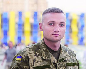 Військовий льотчик Владислав Волошин з армії звільнився в січні цьогоріч. За час служби здійснив 33 бойові вильоти. Останнім часом натякав на самогубство