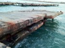Море безперешкодно руйнує ялтинську набережну. Окупанти за нею не доглядають
