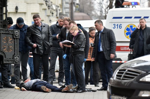 Дениса Вороненкова 23 марта 2017 киллер убил возле столичного отеля "Премьер Палац"