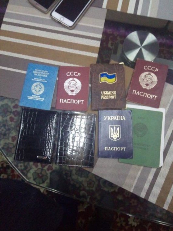 На Миколаївщині викрили банду, яка протягом 10 років підробляла українські паспорти