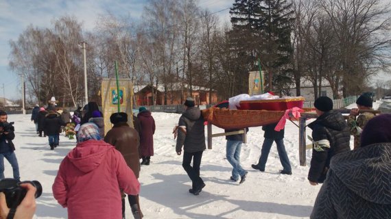 2-річну дитину бив та  ґвалтував співмешканець матері, який раніше мав судимість. Дитина померла від численних  травм