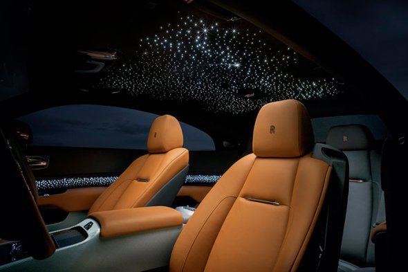 Компания Rolls-Royce представила эксклюзивную версию модели Wraith - Luminary.