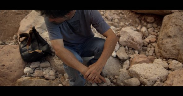 Джеф Джерман видобуває звуки з каміння