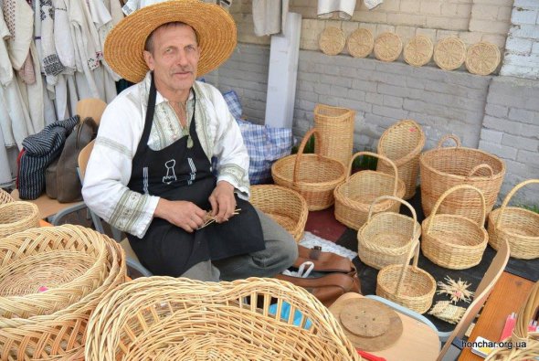 Олександр Розанов – майстер лозоплетіння