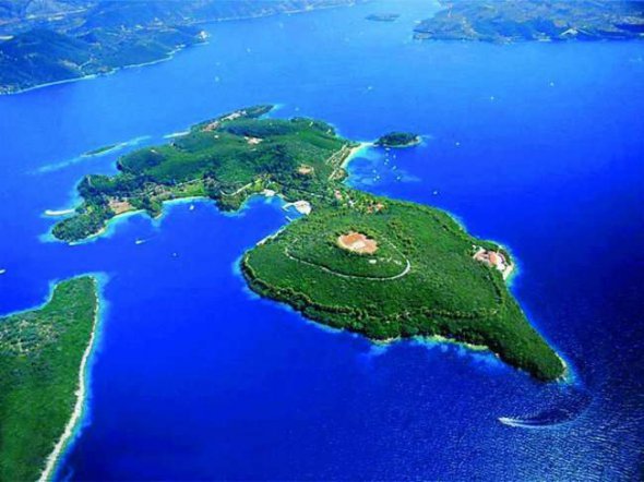Острів Скорпіос. Греція