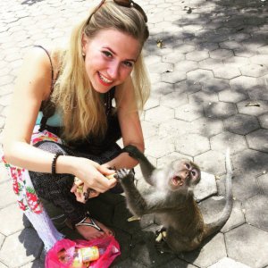 26-річна  Юлія Хромова  навчається у Китаї.