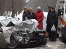 Под Киевом произошло смертельное ДТП с участием автомобиля Daewoo Lanos и маршрутки с пассажирами