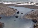 Пляж в Коктебелі затопило нечистотами