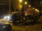 Смертельное ДТП в Мариуполе: трое мужчин погибли, женщина с ребенком в больнице