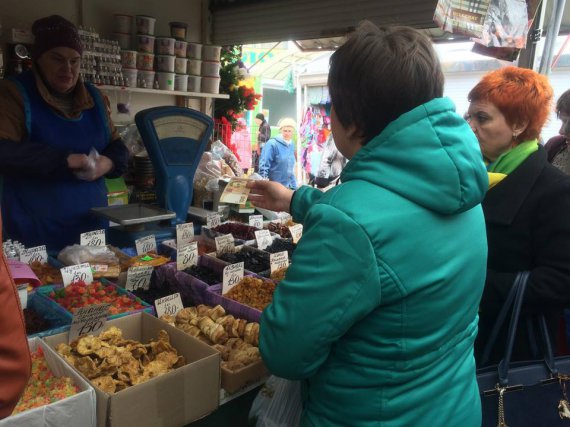 На Великдень українці на святковий стіл витратять від 500 грн