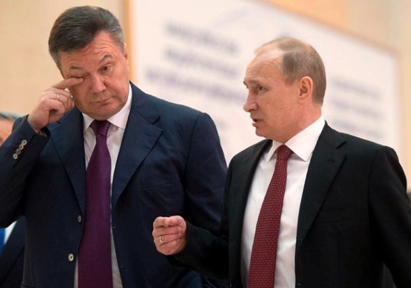 Янукович в 2013 году отказался от сотрудничества Украины с Европейским Союзом и подписал соглашение с Россией. На фото: Виктор Янукович с президентом РФ Владимиром Путиным