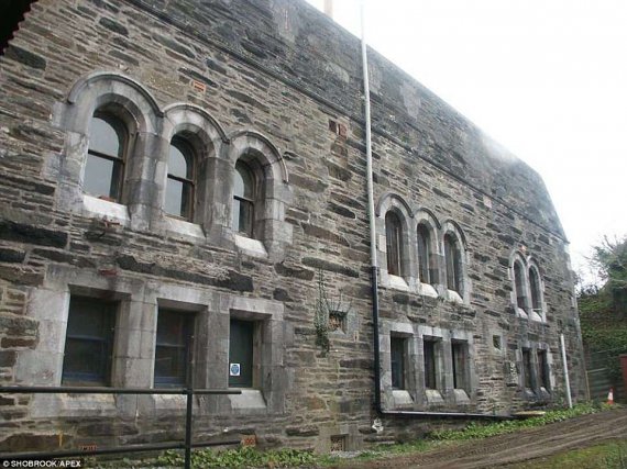 Останню фортецю Британії продають за 0 тис.