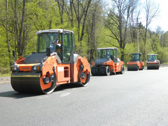 Де в першу чергу побудують бетонні дороги