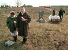 Поминальні дні на цвинтарях Луганщини у 1990-2000-х