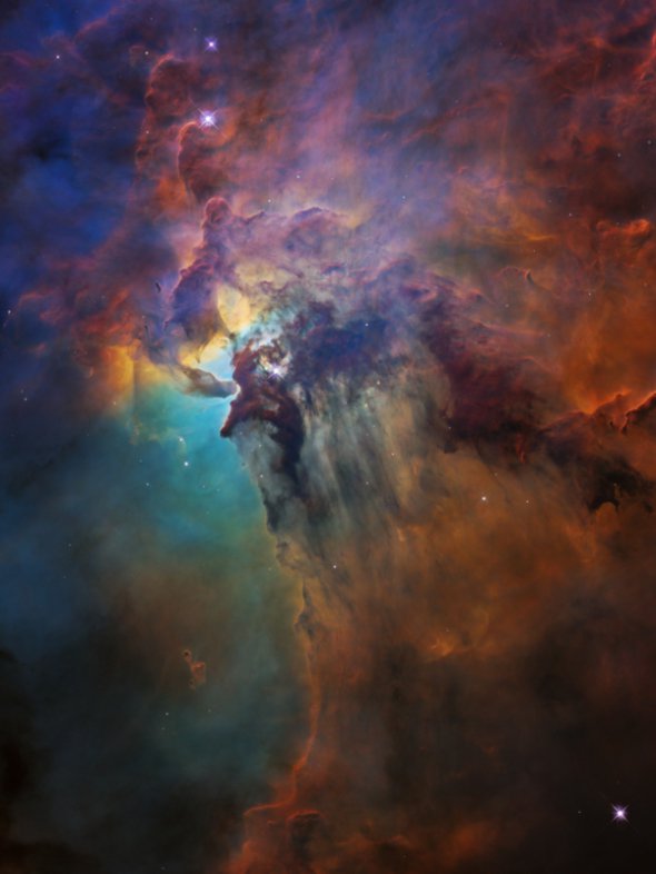 Туманность Лагуна и россыпь звезд на снимках «Хаббла»