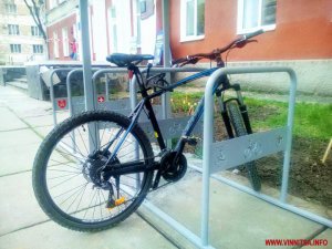 У Виннице обустроят бесплатные велопарковки с накрытием