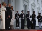 Мелания и Дональд Трамп встретились с президеном Франции и его супругой