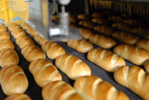 З початку року хліб подорожчав на 3-4%. Якщо мінімалка зросте, він подорожчає ще.  