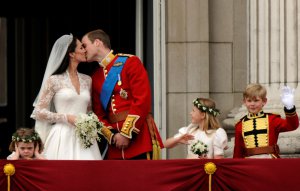 Кейт Миддлтон и принц Уильям отмечают годовщину брака