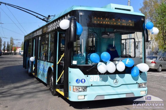 Журналісти дорікнули нардепу Недаву в прихованому піарі на запуску тролейбуса