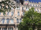 У Києві на вулиці Городецького палає будинок