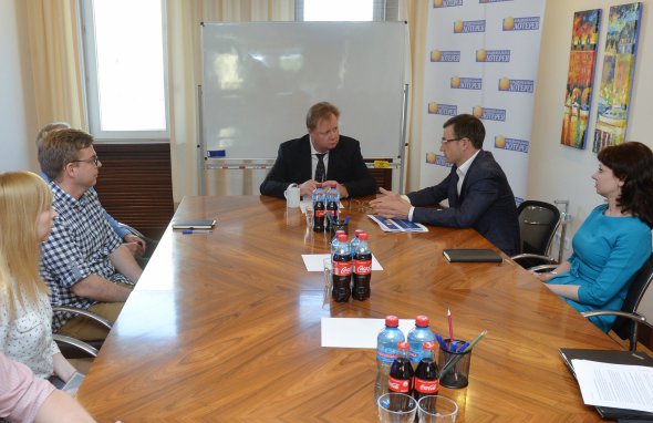 Собственник Украинской национальной лотереи Майк Джон Фогго провел встречу с руководством и сотрудниками компании