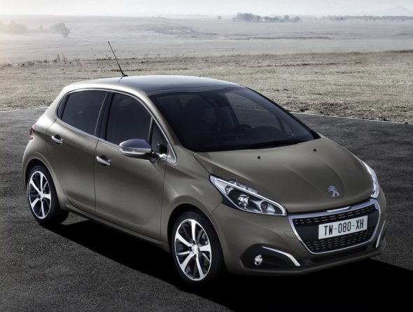  Peugeot 208