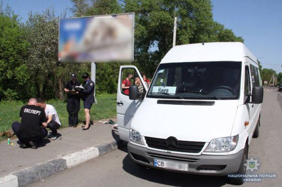 В пригороде Чернигова полиция задержала мужчину, угрожавшего взорвать междугородную маршрутку