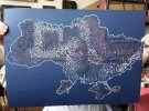 Микола Теліженко для президентської бібліотеки в Каїрі зробив мапу України у вигляді витинанки