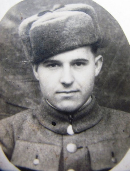 Іван Тупайло був зв'язковим, а пізніше вояком УПА під псевдо "Роман"