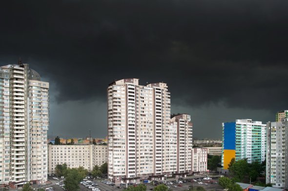 Всю країну накриють грозові дощі і зливи.