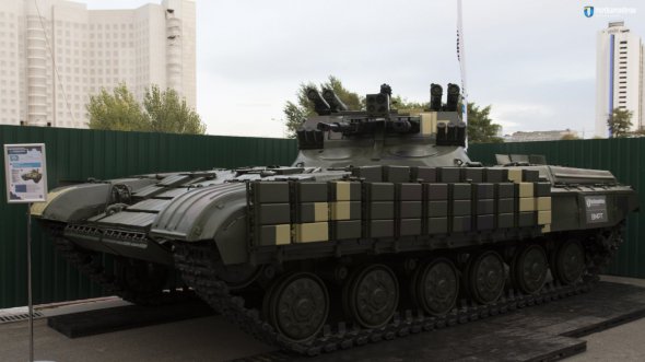 Бойова машина підтримки танків "Страж" від україхнських виробників зброї