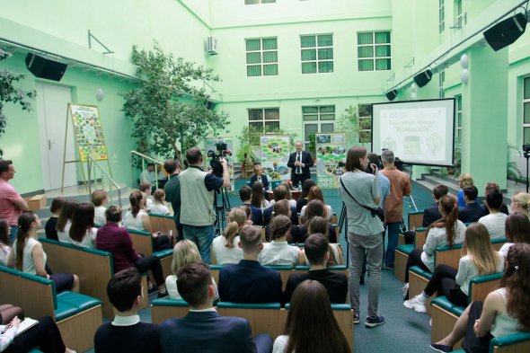 Всеукраїнський проект "Компола" лише цього року охопить 200 шкіл по всій Україні