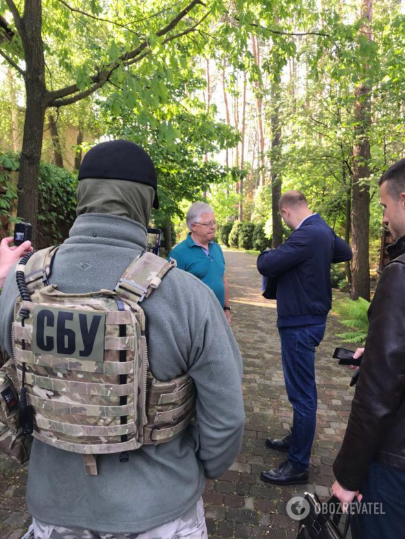 Следователи СБУ в гостях у Петра Симоненко