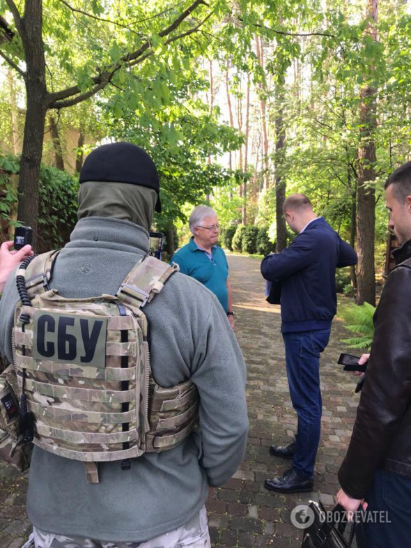 Следователи СБУ в гостях у Петра Симоненко