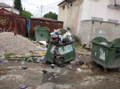 В мережі показали забруднений сміттям Сімферополь. Фото: RoksolanaToday & Крим