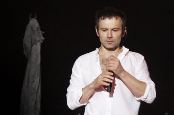 Вакарчук автор пісні "Він чкає на неї" Олександра Пономарьова