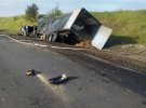 На трасі Рівне-Староконстянтинів-Городище трапилась смертельна аварія за участі мікроавтобуса та вантажівки із піском