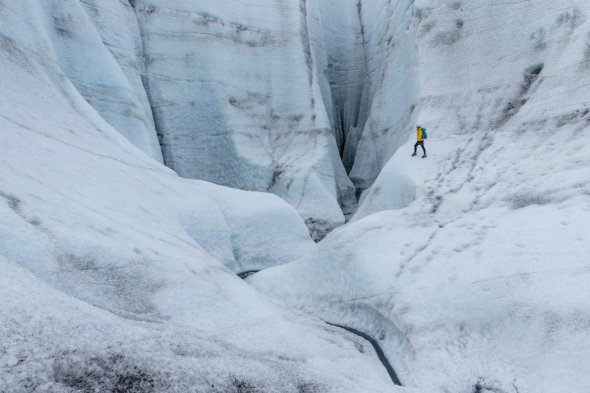 Американський художник Стівен Альварес вважає, що Ісландія схожа на Марс